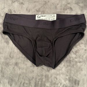 C-IN2 Active Low Rise Brief Black size Medium
